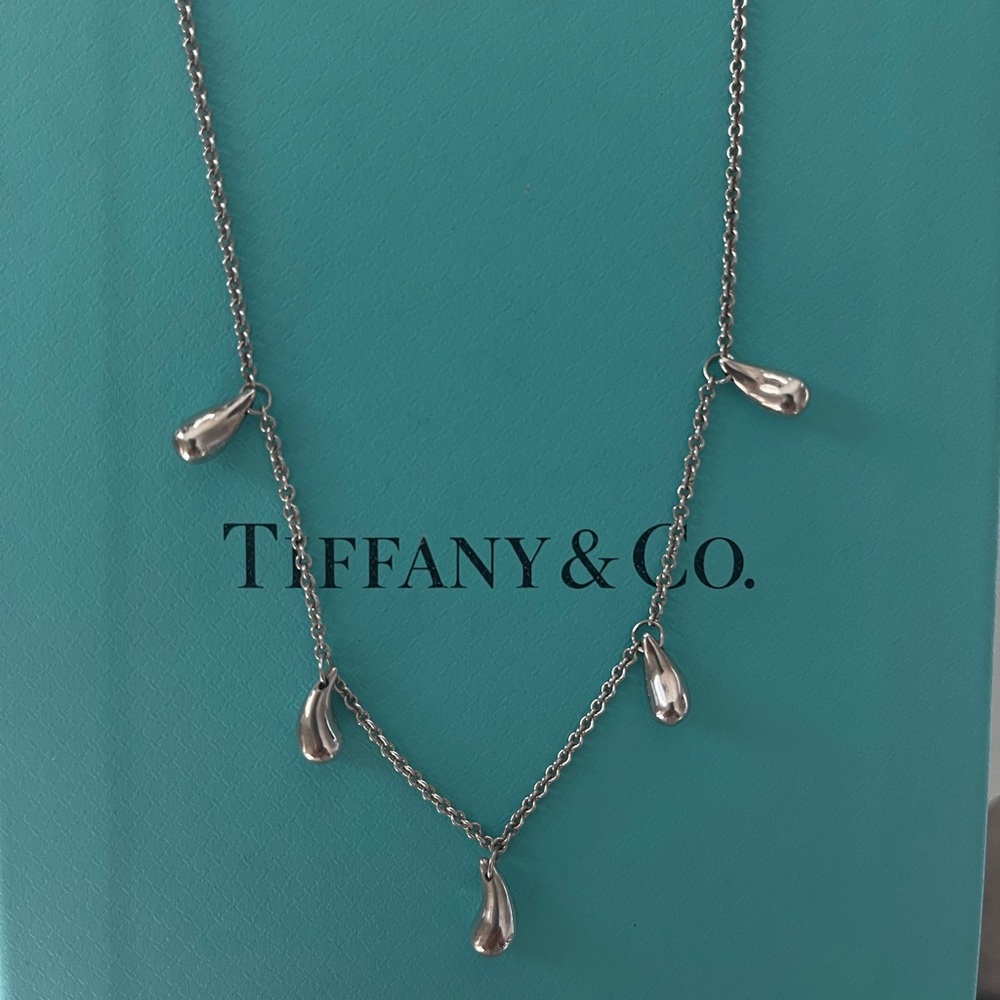Tiffany & Co. Elsa Peretti 5 Teardrop Silver Necklace